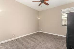 17193 W Lisbon Ln, Surprise, AZ 85388 - Photo 16