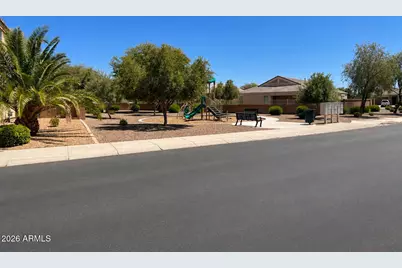 17193 W Lisbon Lane, Surprise, AZ 85388 - Photo 28