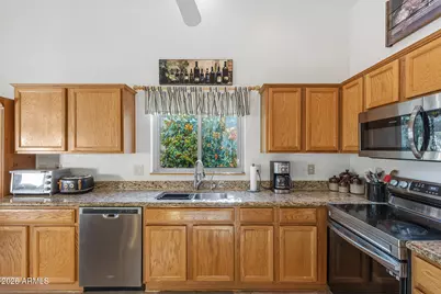 15672 W Cheery Lynn Road, Goodyear, AZ 85395 - Photo 16