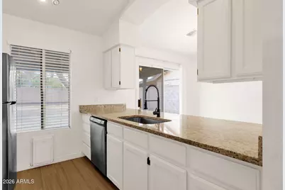 5021 N 86th Avenue, Glendale, AZ 85305 - Photo 12