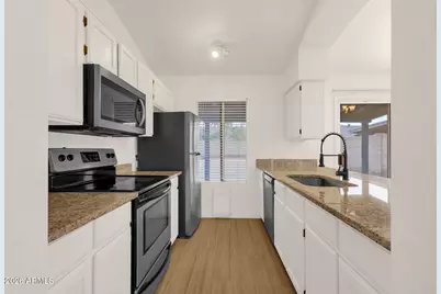 5021 N 86th Avenue, Glendale, AZ 85305 - Photo 14