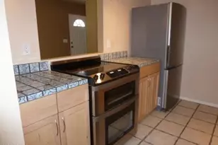 1032 E Michelle Dr, Phoenix, AZ 85022 - Photo 8