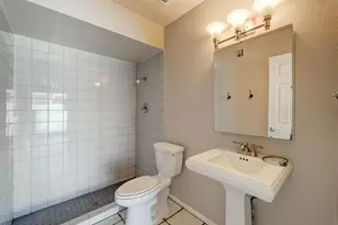 1032 E Michelle Dr, Phoenix, AZ 85022 - Photo 20