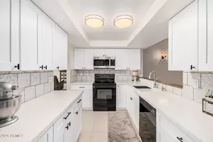 10765 E Sahuaro Dr, Scottsdale, AZ 85259 - Photo 6