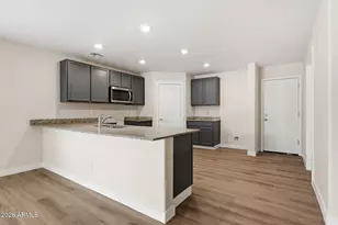 565 W Black Hawk Pl, Casa Grande, AZ 85122 - Photo 10