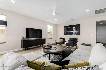 26794 W Kerry Lane W, Buckeye, AZ 85396 - Photo 10