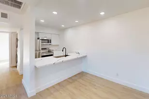 2739 E Tamarisk Ave, Phoenix, AZ 85040 - Photo 1