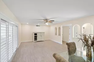 10802 W Cumberland Dr, Sun City, AZ 85351 - Photo 10