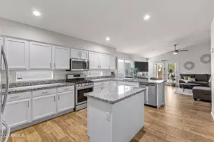 10459 E Hillery Dr, Scottsdale, AZ 85255 - Photo 8