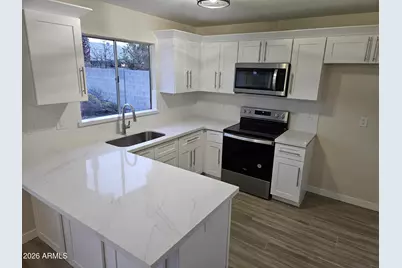 8949 W Cinnabar Avenue, Peoria, AZ 85345 - Photo 6