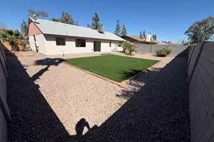 8949 W Cinnabar Ave, Peoria, AZ 85345 - Photo 16