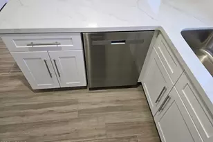 8949 W Cinnabar Ave, Peoria, AZ 85345 - Photo 12