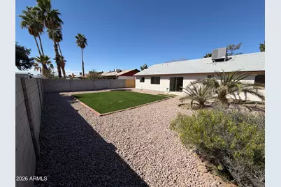 8949 W Cinnabar Avenue, Peoria, AZ 85345 - Photo 2