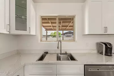 2826 E Cactus Road, Phoenix, AZ 85032 - Photo 6