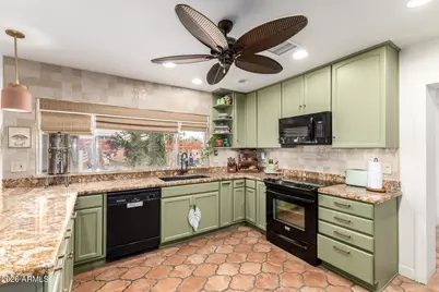 5754 W Shangri La Road, Glendale, AZ 85304 - Photo 12