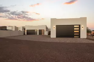 38313 N 17th Way, Phoenix, AZ 85086 - Photo 2