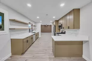 2218 W Poinsettia Dr, Phoenix, AZ 85029 - Photo 4