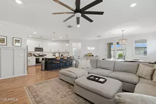 3406 W Dunbar Dr, Phoenix, AZ 85041 - Photo 6