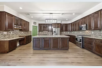 8040 W Via Montoya Drive, Peoria, AZ 85383 - Photo 2