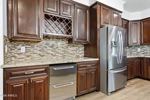 8040 W Via Montoya Dr, Peoria, AZ 85383 - Photo 10