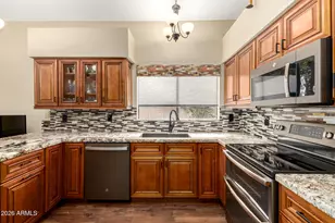 15821 N 51st St, Scottsdale, AZ 85254 - Photo 6