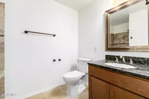 1411 E Orangewood Ave, Phoenix, AZ 85020 - Photo 20