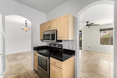 1411 E Orangewood Avenue #131, Phoenix, AZ 85020 - Photo 10