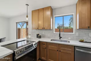 15651 N 29th Way, Phoenix, AZ 85032 - Photo 8