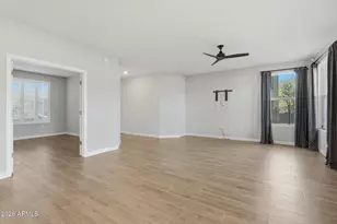 2425 W Bronco Butte Trl, Phoenix, AZ 85085 - Photo 20