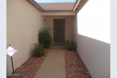 10831 W Laurie Lane, Peoria, AZ 85345 - Photo 2