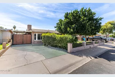 3313 W Surrey Avenue, Phoenix, AZ 85029 - Photo 2