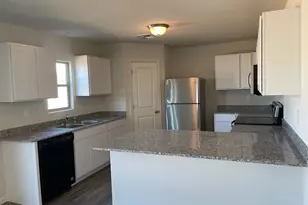 250 W Bobcat Ct, Casa Grande, AZ 85122 - Photo 2