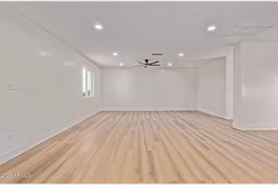 1514 E Turquoise Avenue, Phoenix, AZ 85020 - Photo 8