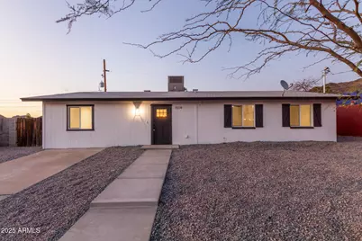 1514 E Turquoise Avenue, Phoenix, AZ 85020 - Photo 1