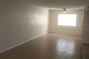 635 N Arrowhead Dr, Chandler, AZ 85224 - Photo 2