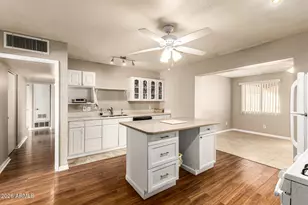 1002 E Orchid Ln, Phoenix, AZ 85020 - Photo 14