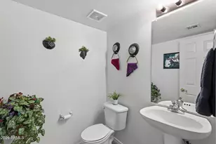 15906 W Cottonwood St, Surprise, AZ 85374 - Photo 26