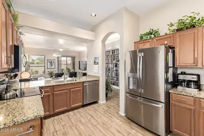 9617 E Holiday Way, Sun Lakes, AZ 85248 - Photo 10