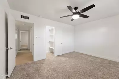 8520 E Roma Avenue, Scottsdale, AZ 85251 - Photo 20