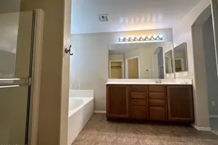 45560 W Tulip Ln, Maricopa, AZ 85139 - Photo 8