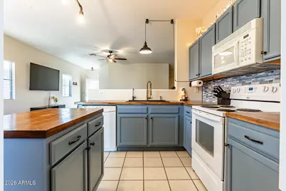 1006 E Renegade Trail, San Tan Valley, AZ 85143 - Photo 8