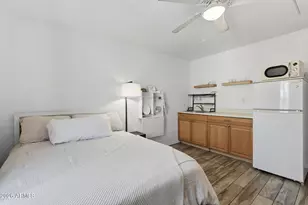 2733 E Cambridge Ave, Phoenix, AZ 85008 - Photo 32