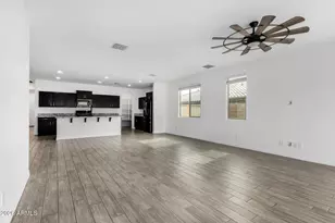 8320 S 165th Dr, Goodyear, AZ 85338 - Photo 10