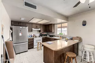 8935 W Heatherbrae Dr, Phoenix, AZ 85037 - Photo 10