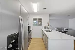 409 W Pontiac Dr, Phoenix, AZ 85027 - Photo 8