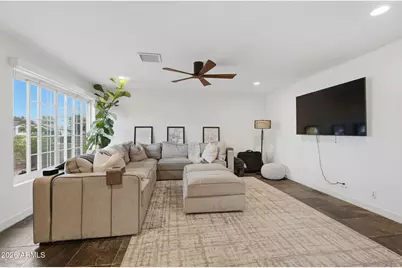 8307 E Clarendon Avenue, Scottsdale, AZ 85251 - Photo 6