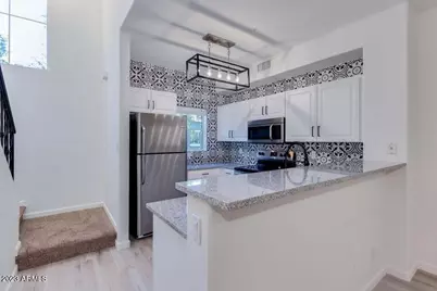 160 W Commerce Court, Gilbert, AZ 85233 - Photo 6