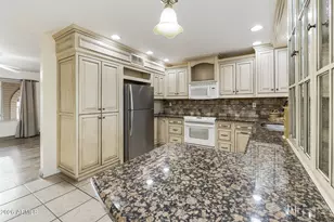 710 S 81st Pl, Mesa, AZ 85208 - Photo 10