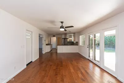 841 E 10th Street, Mesa, AZ 85203 - Photo 8