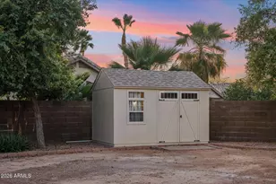 1813 E Gail Dr, Chandler, AZ 85225 - Photo 28